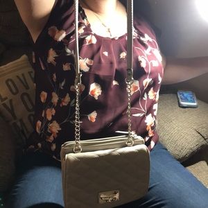 Cream purse